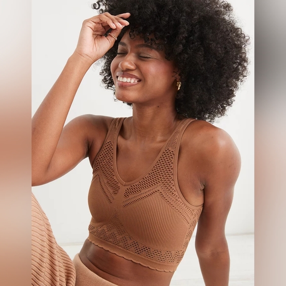 aerie Tops - 🤎AERIE SUPERCHILL SEAMLESS BRA TOP SIZE M